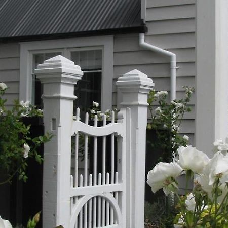 נאפייר Historic Colenso Cottage חדר תמונה